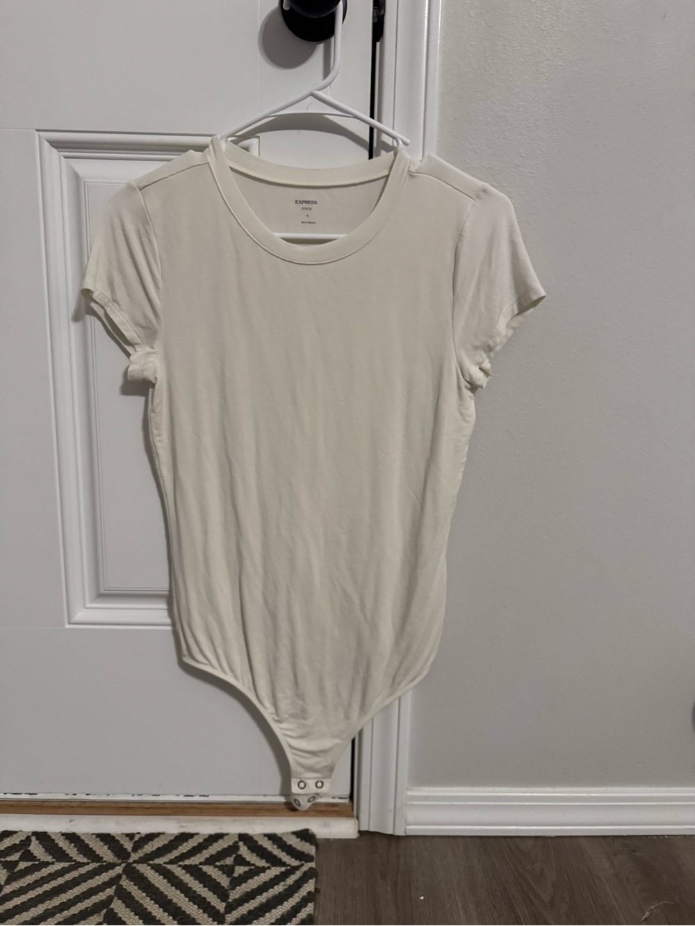 Express Cream Short-Sleeve Bodysuit